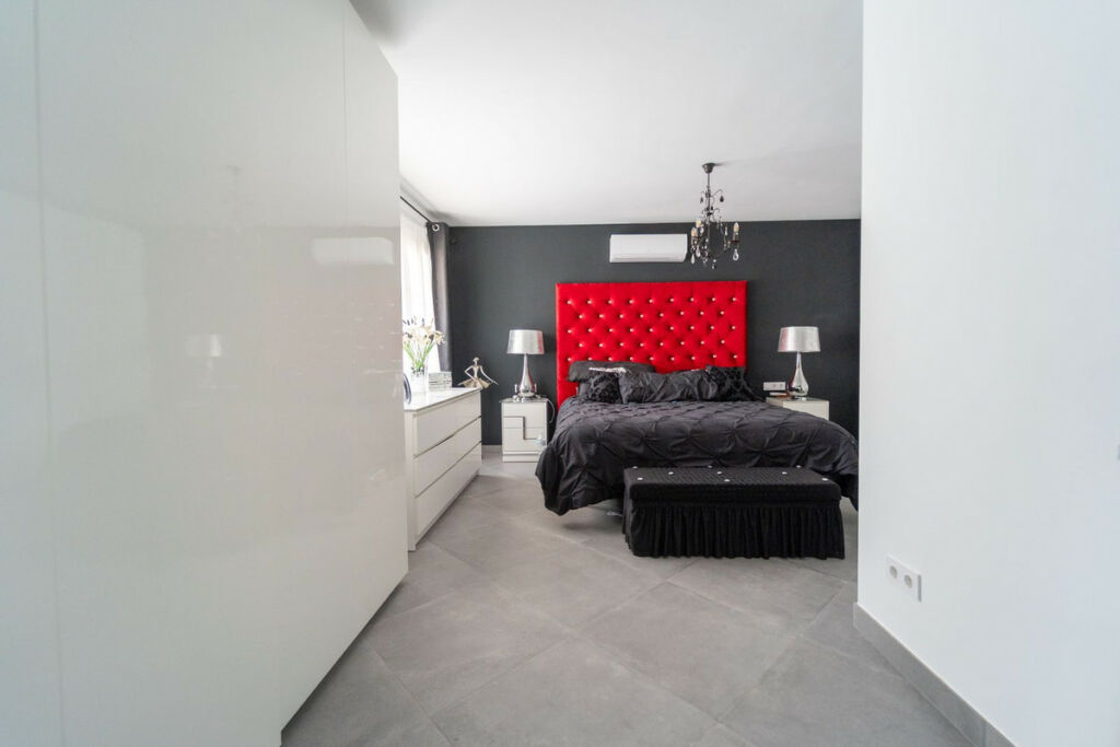 Detached Villa Fuengirola Málaga - image 38