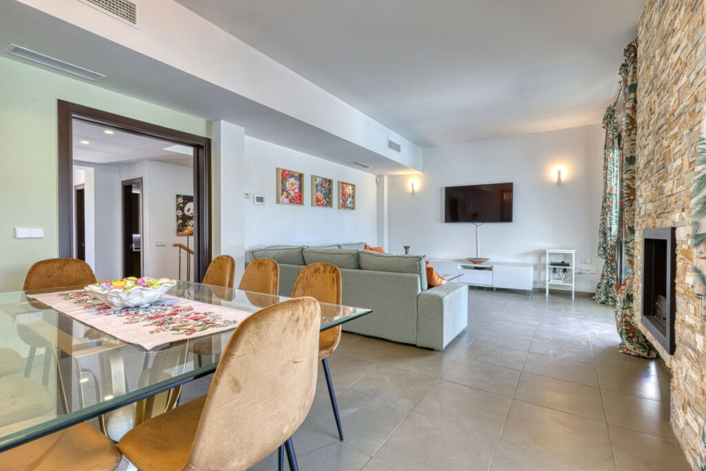 Semi-Detached House Estepona Málaga - image 37