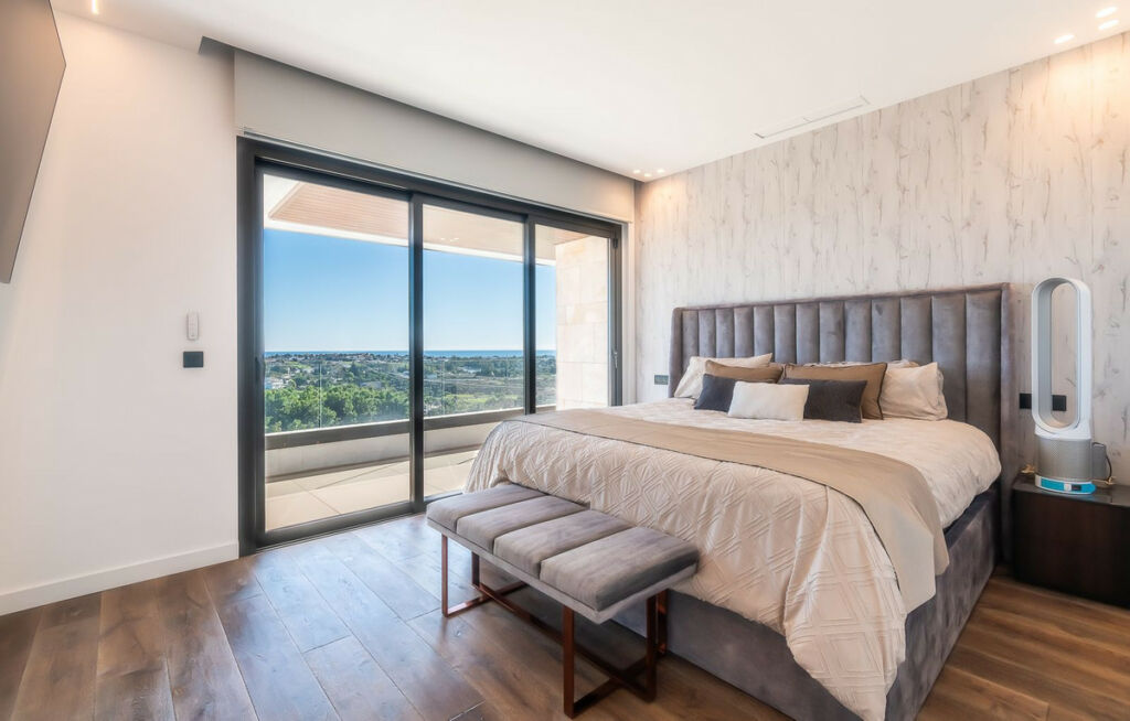 Detached Villa Benahavís Málaga - image 38