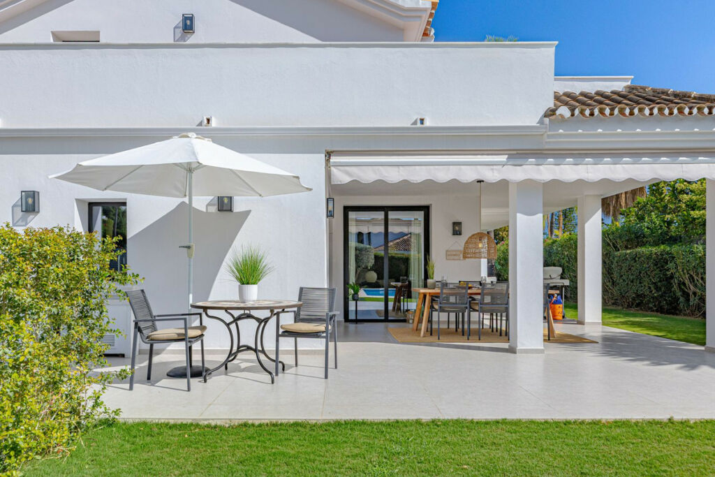 Detached Villa Nueva Andalucía Málaga - image 39