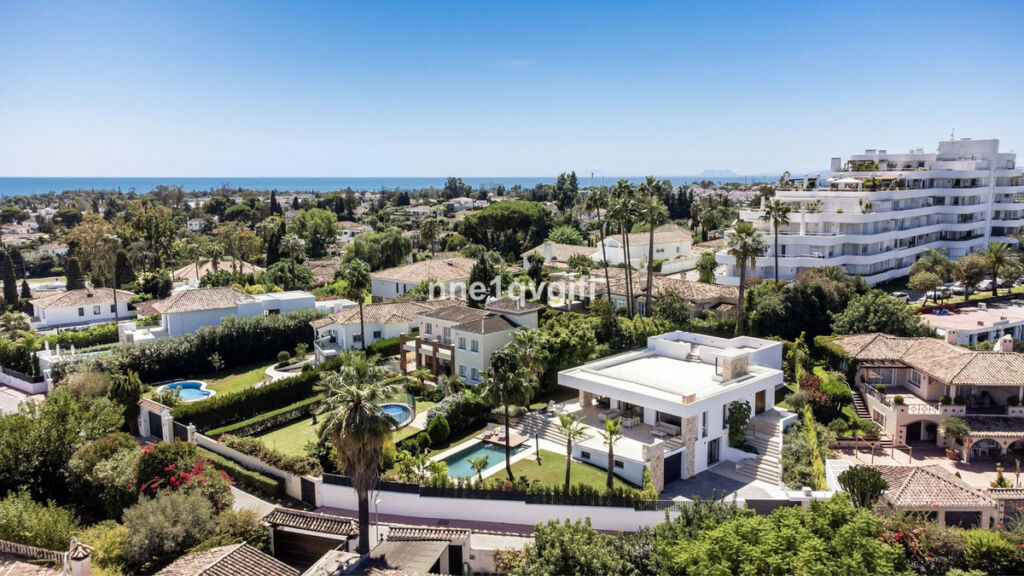 Detached Villa Guadalmina Alta Málaga - image 39