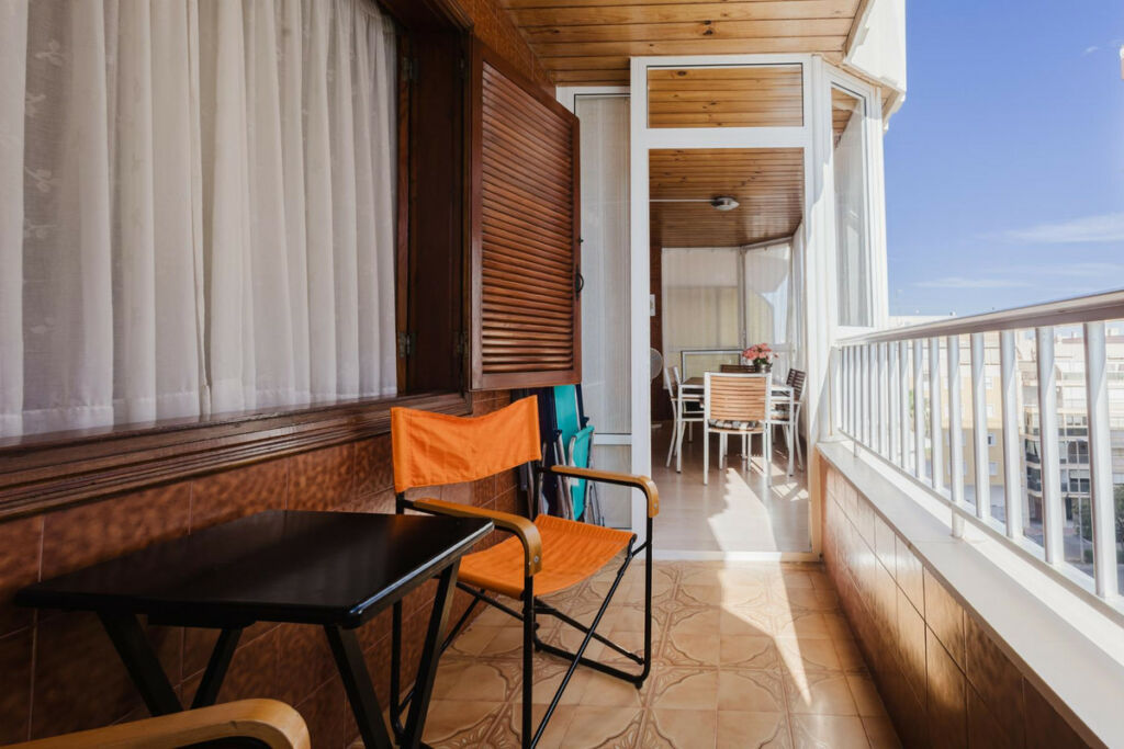 Middle Floor Apartment Torrevieja Alicante - image 39