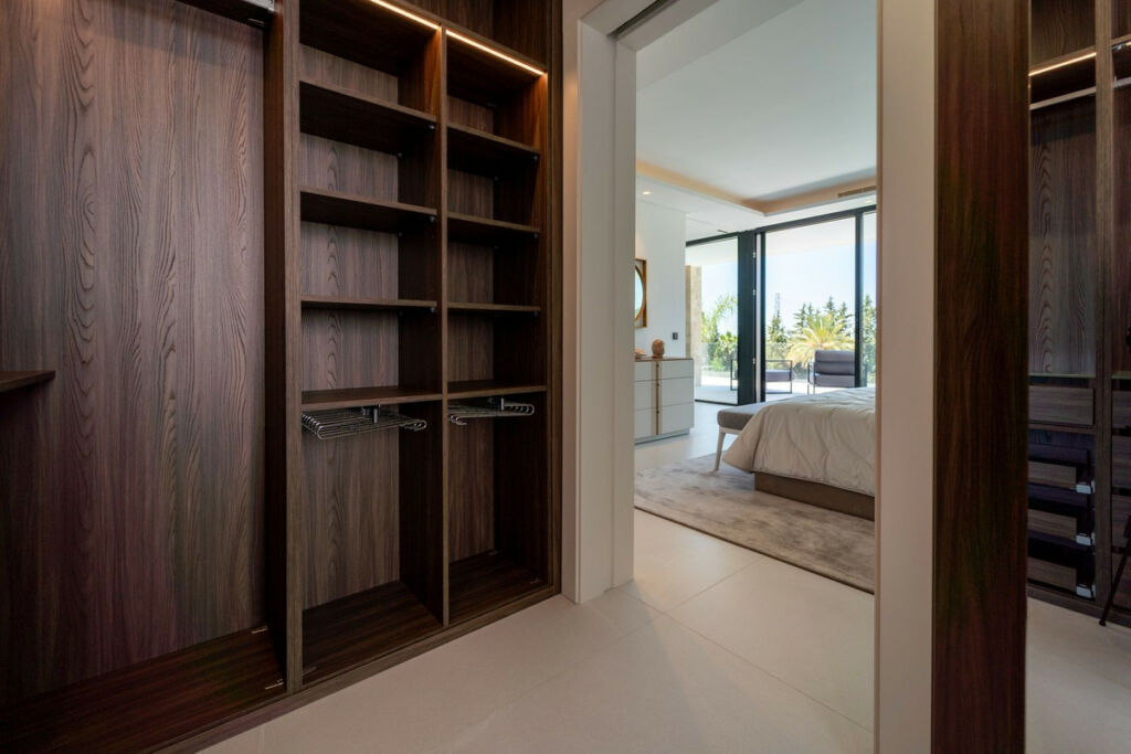 Detached Villa Nueva Andalucía Málaga - image 39