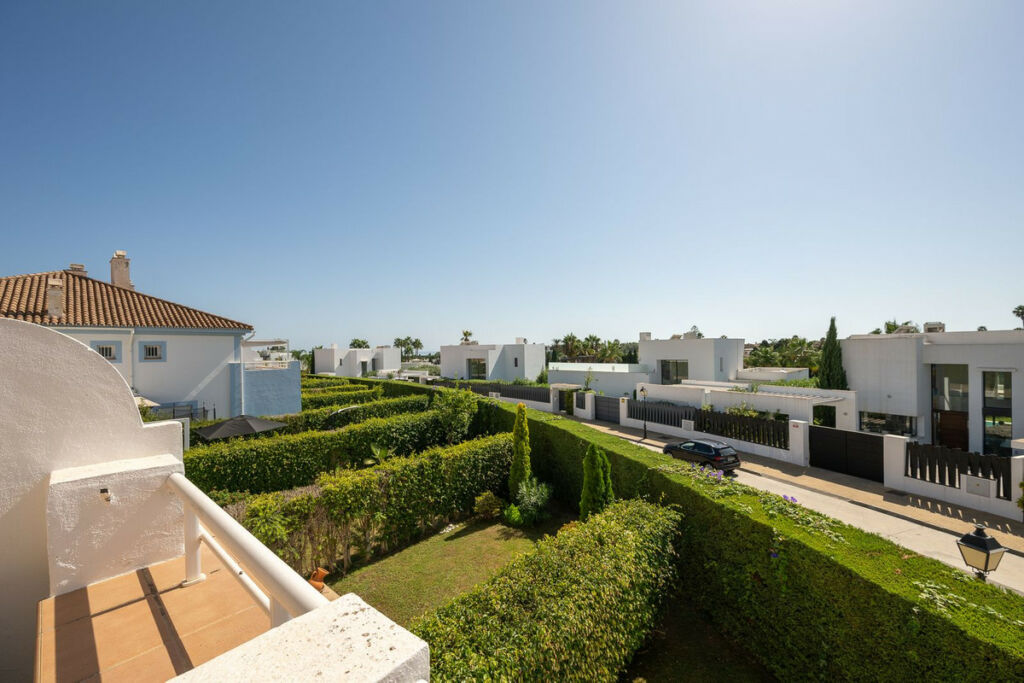 Townhouse Estepona Málaga - image 39