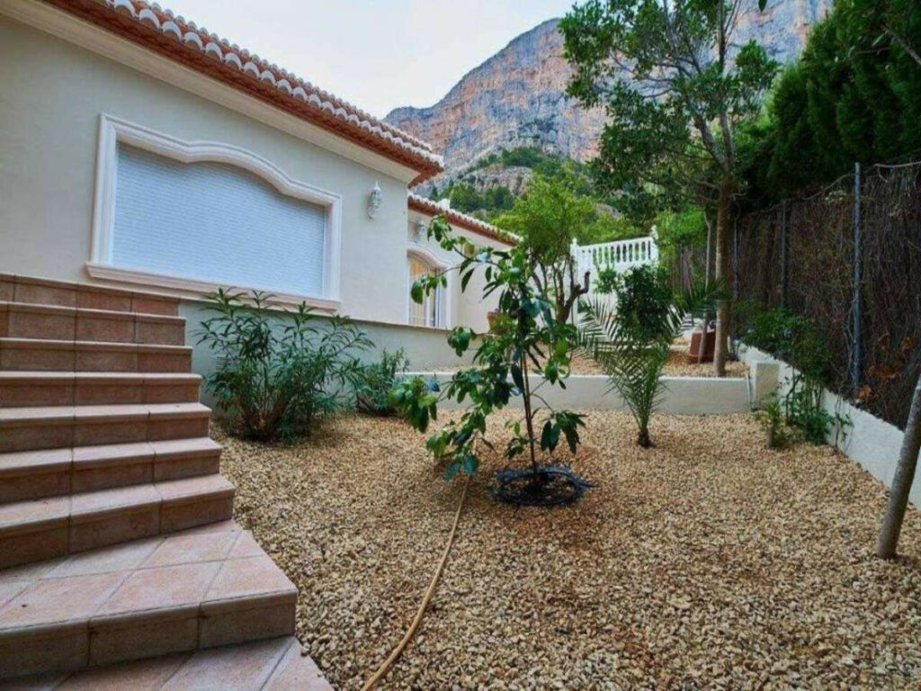 Detached Villa Javea Alicante - image 35