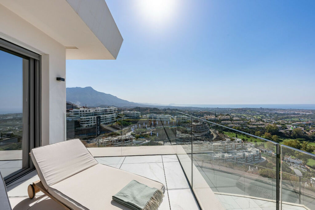 Middle Floor Apartment Benahavís Málaga - image 39