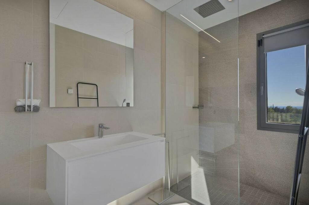 Detached Villa Benahavís Málaga - image 39