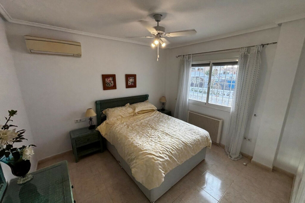 Semi-Detached House Dona Pepa Alicante - image 39