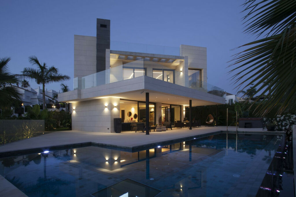 Detached Villa Nueva Andalucía Málaga - image 39