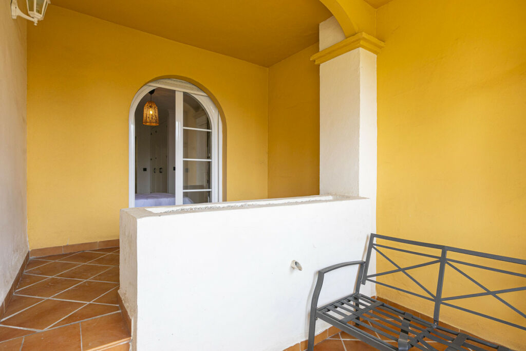 Middle Floor Apartment Nueva Andalucía Málaga - image 39