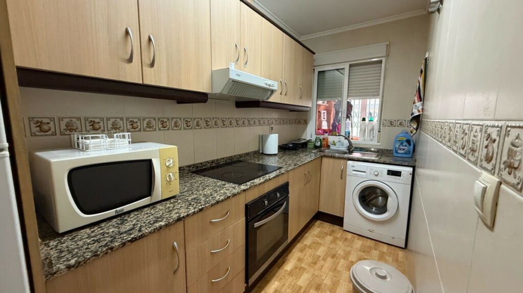 Ground Floor Apartment San Miguel de Salinas Alicante - image 4