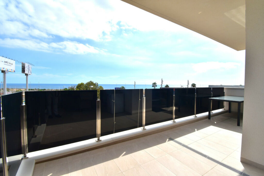 Middle Floor Apartment Playa Flamenca Alicante - image 4