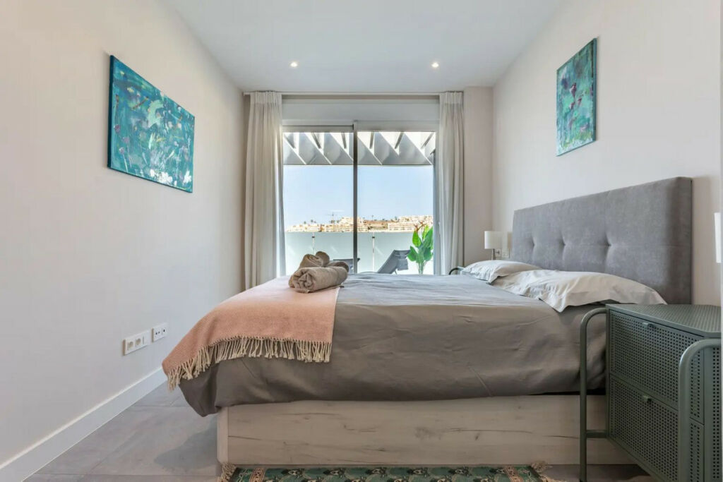 Middle Floor Apartment La Cala de Mijas Málaga - image 4