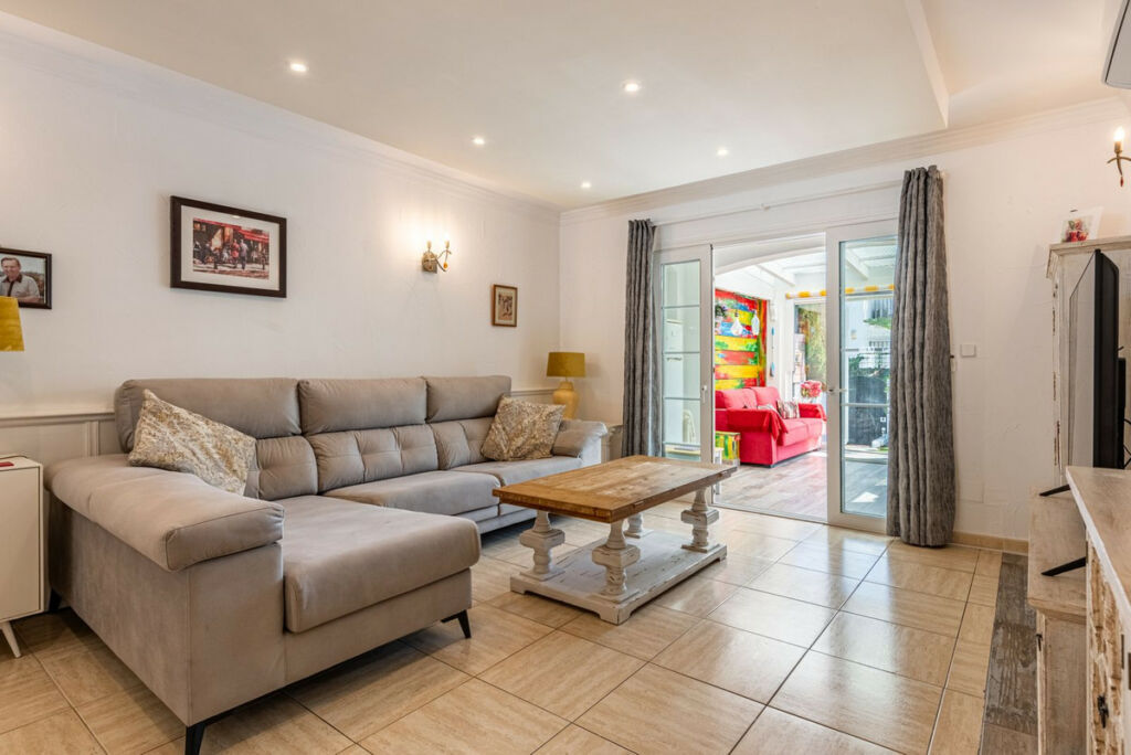 Semi-Detached House Benamara Málaga - image 4