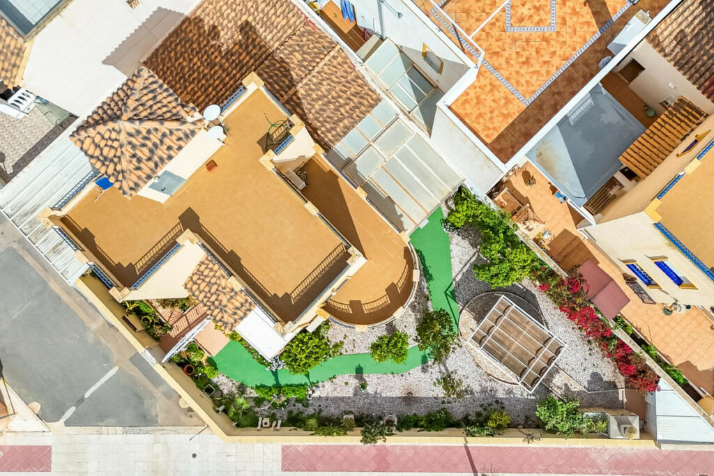 Townhouse Orihuela Costa Alicante - image 4