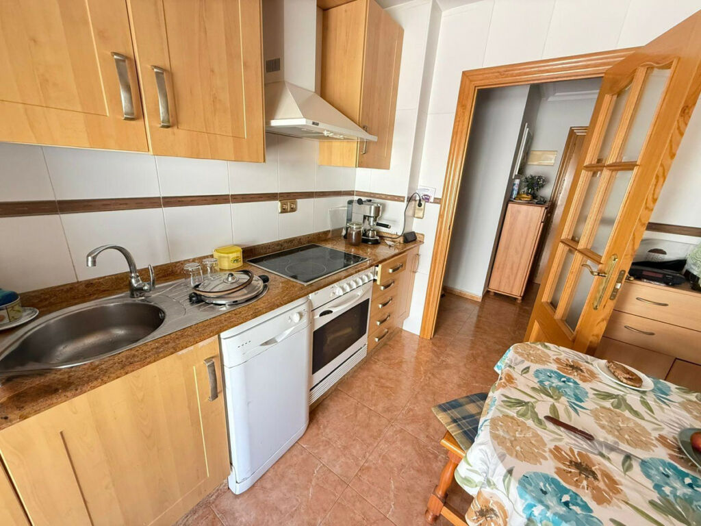 Middle Floor Apartment Playa Del Cura Alicante - image 4