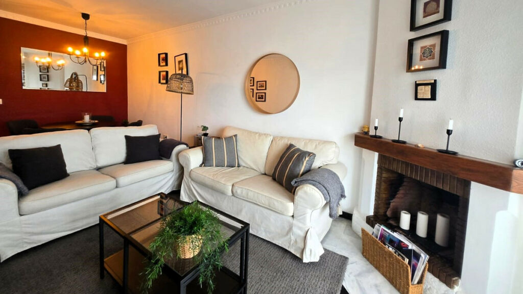 Top Floor Apartment Torrenueva Málaga - image 4