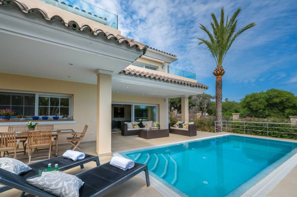 Detached Villa Marbesa Málaga - image 4