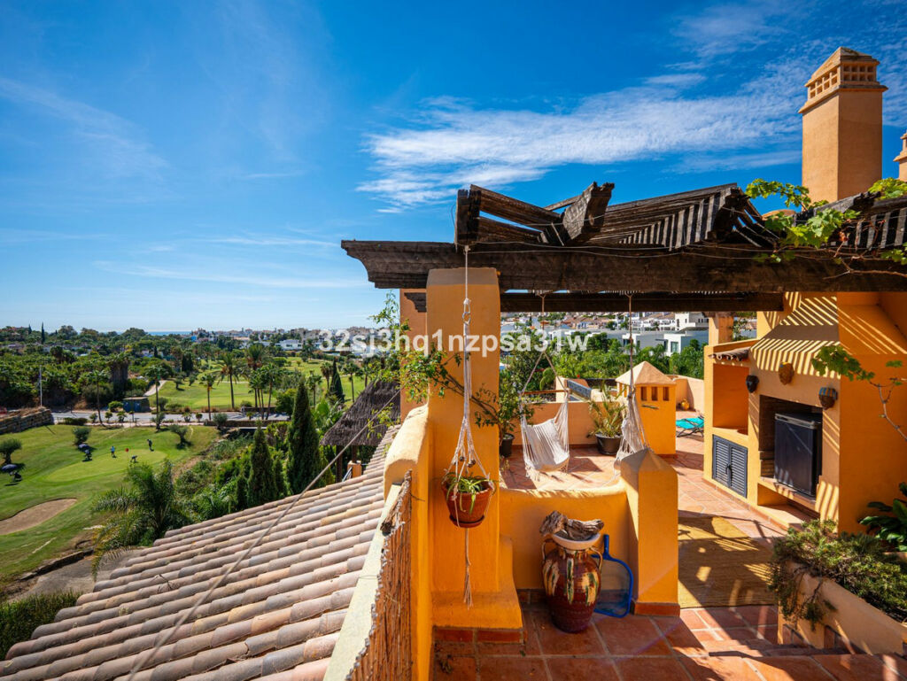 Penthouse Duplex New Golden Mile Málaga - image 4