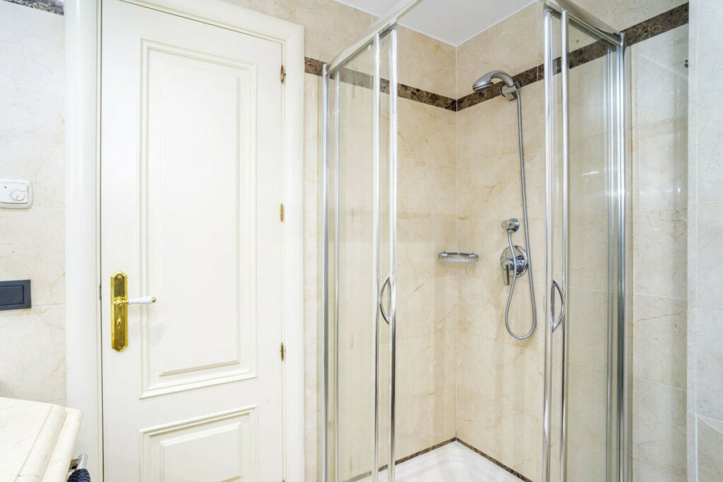 Ground Floor Apartment Marbella Málaga - image 4