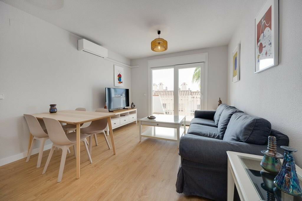 Middle Floor Apartment Campoamor Alicante - image 4