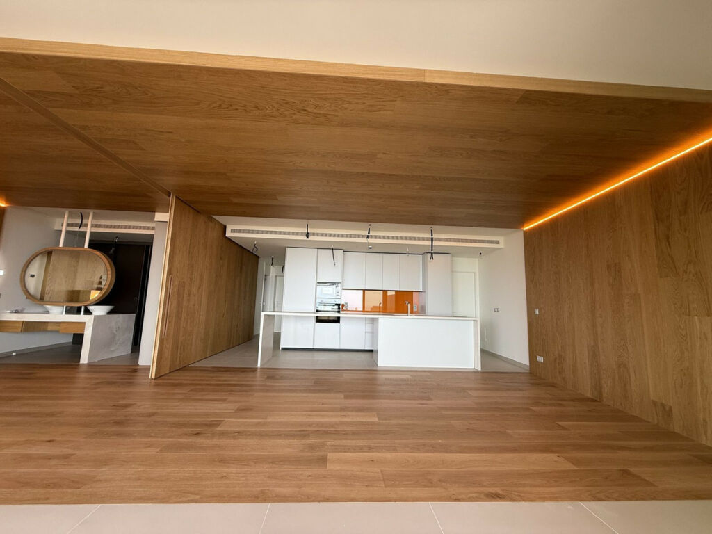 Middle Floor Apartment Higueron Málaga - image 4