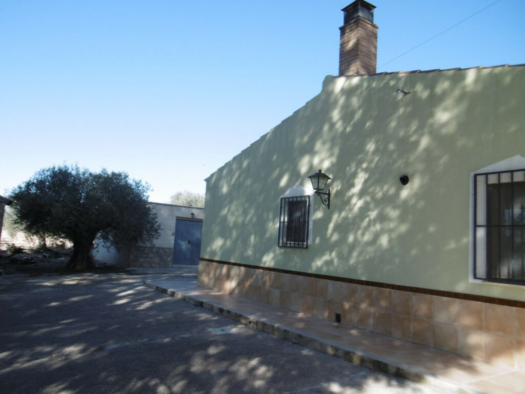 Detached Villa Yecla Murcia - image 4