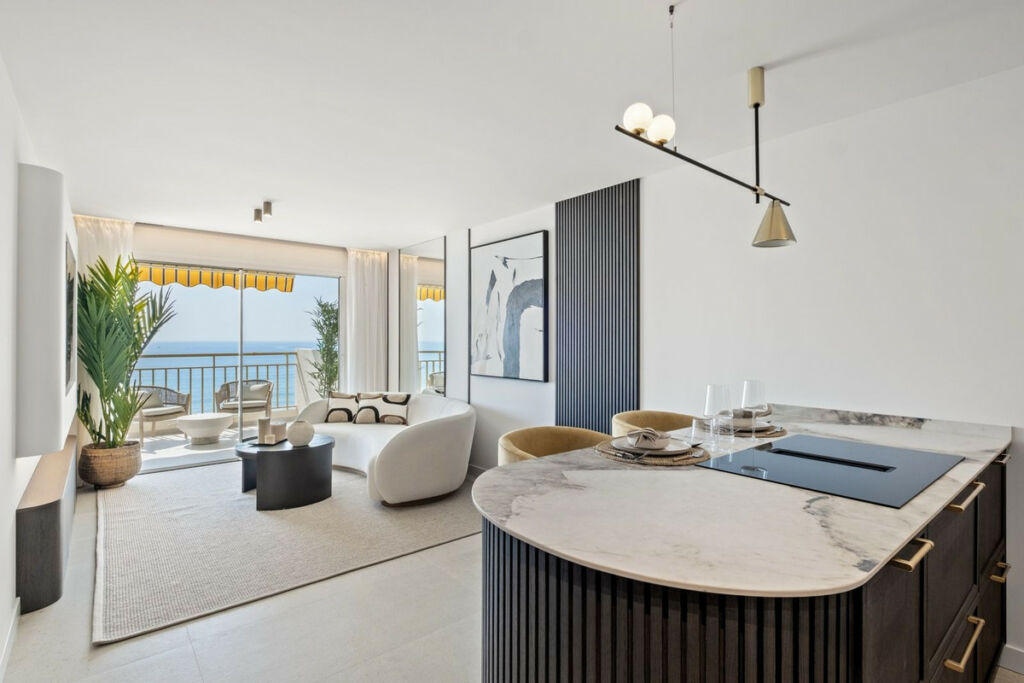 Middle Floor Apartment Fuengirola Málaga - image 4