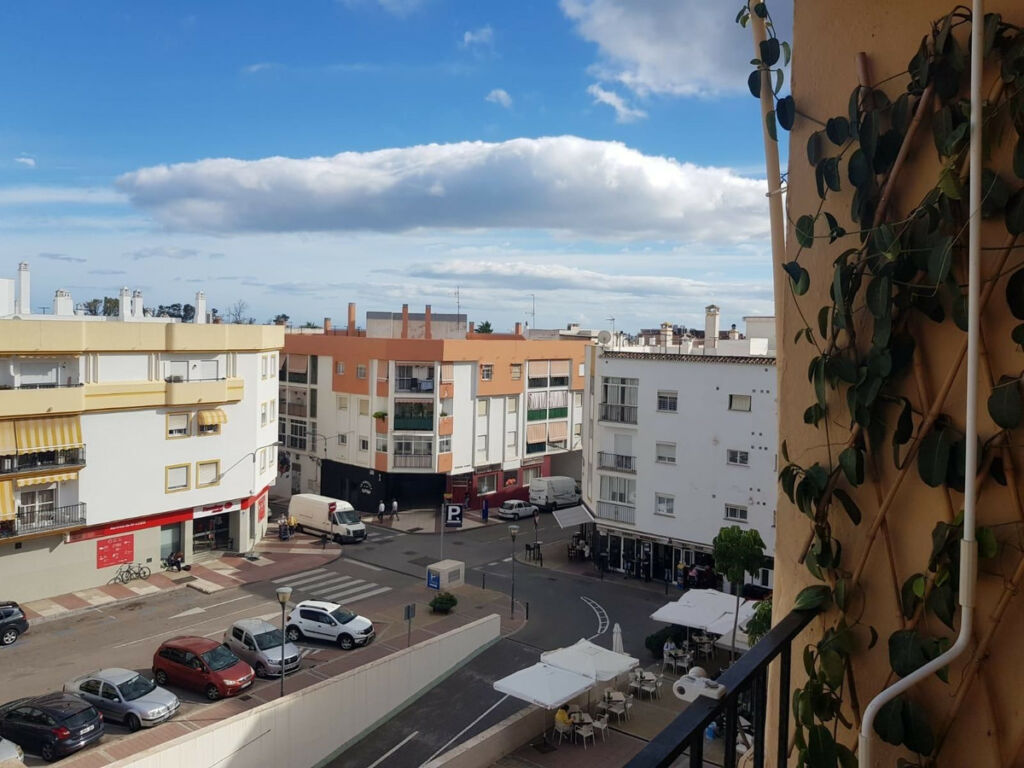 Top Floor Apartment San Pedro de Alcántara Málaga - image 4