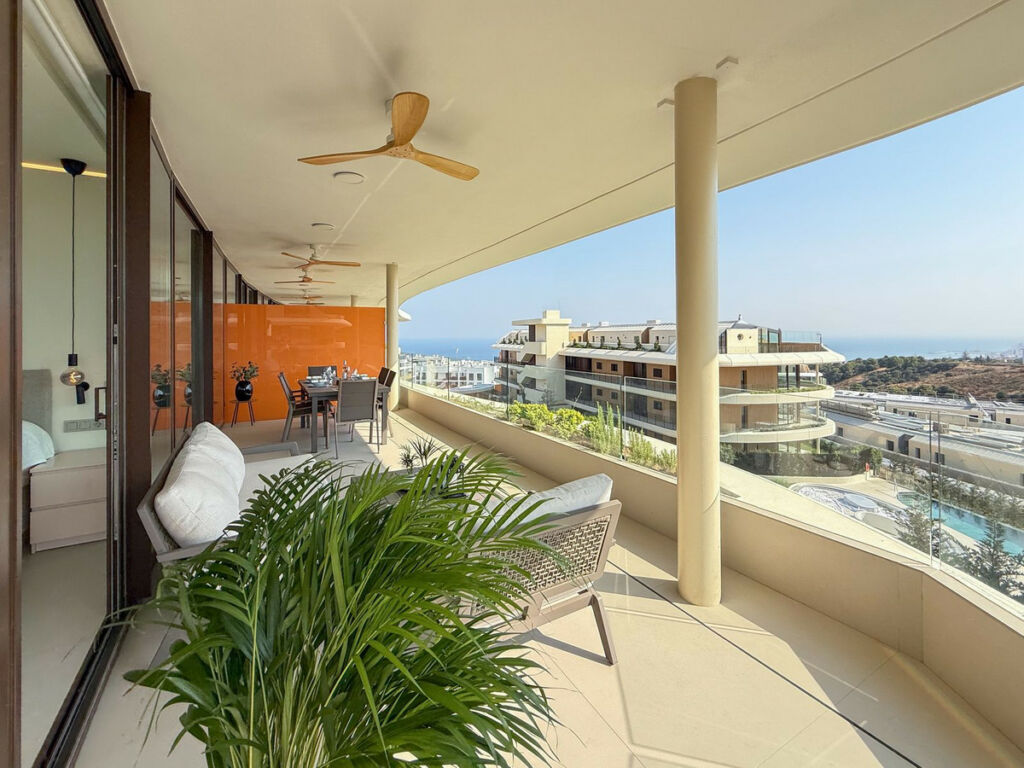 Top Floor Apartment Fuengirola Málaga - image 4