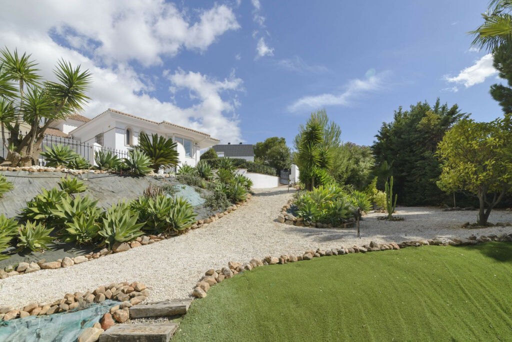 Detached Villa Mijas Málaga - image 4