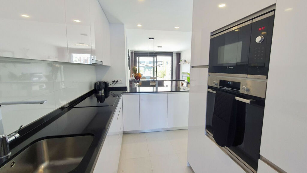 Ground Floor Apartment Bel Air Málaga - image 4