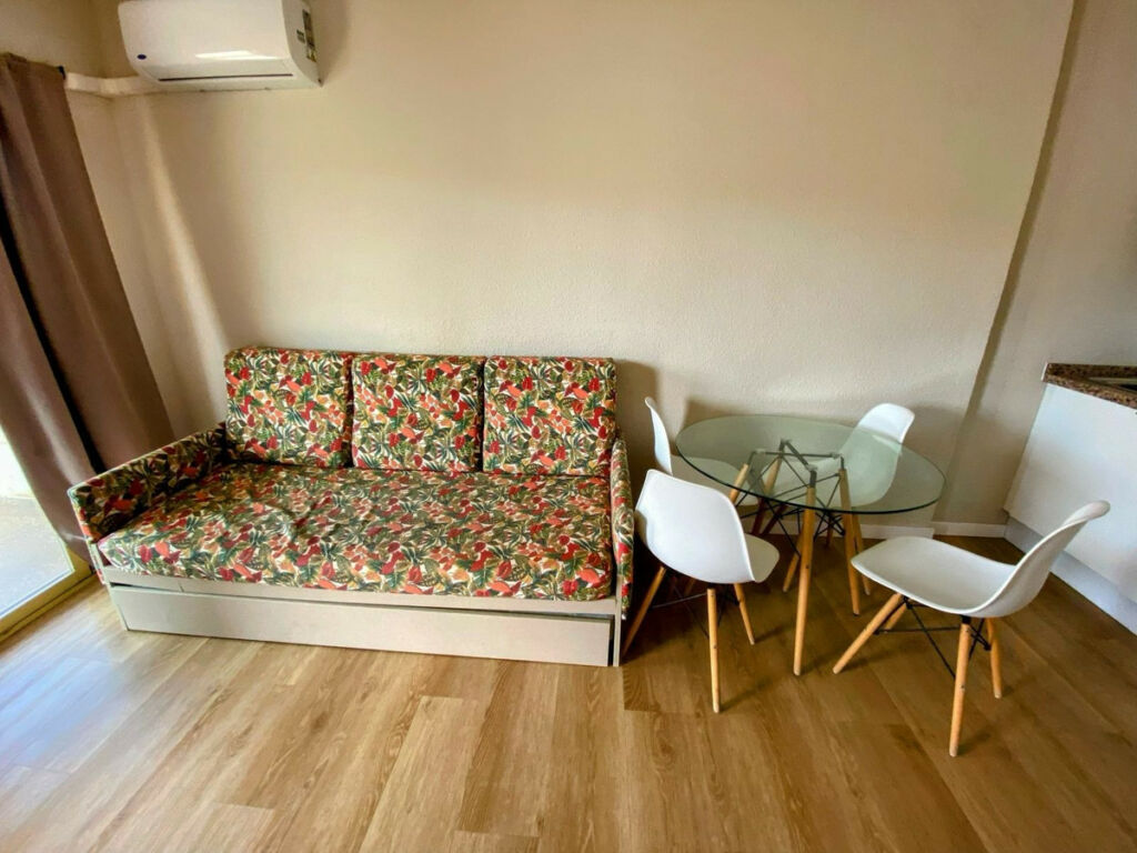 Middle Floor Apartment Benidorm Alicante - image 4