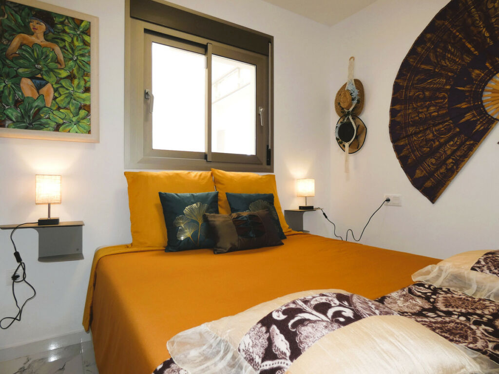 Middle Floor Apartment Los Dolses Alicante - image 4
