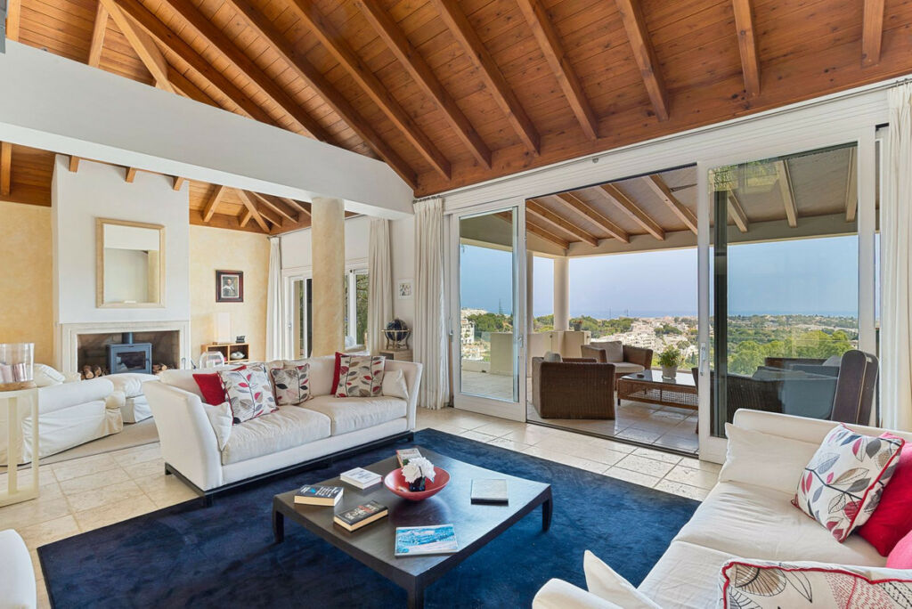Detached Villa La Quinta Málaga - image 4
