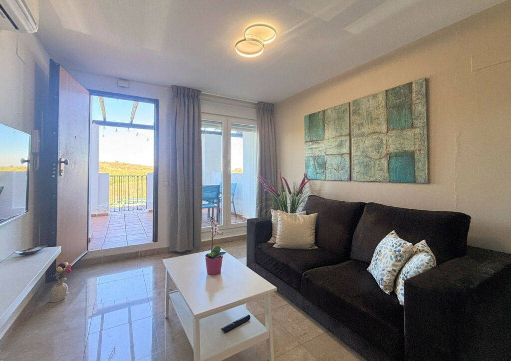 Ground Floor Apartment La Duquesa Málaga - image 4