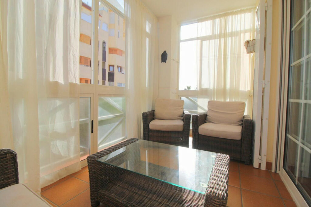 Middle Floor Apartment La Veleta Alicante - image 4