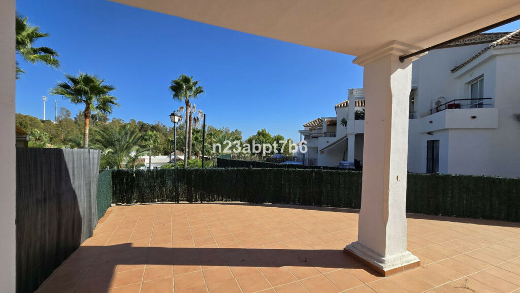 Ground Floor Apartment Nueva Andalucía Málaga - image 4