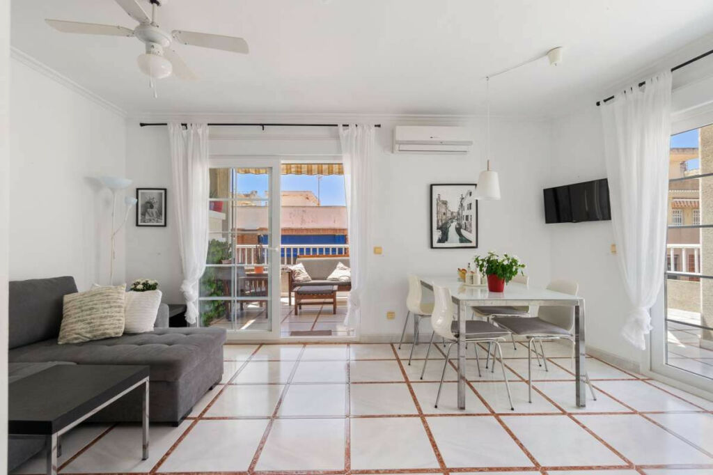 Penthouse Torrevieja Alicante - image 4