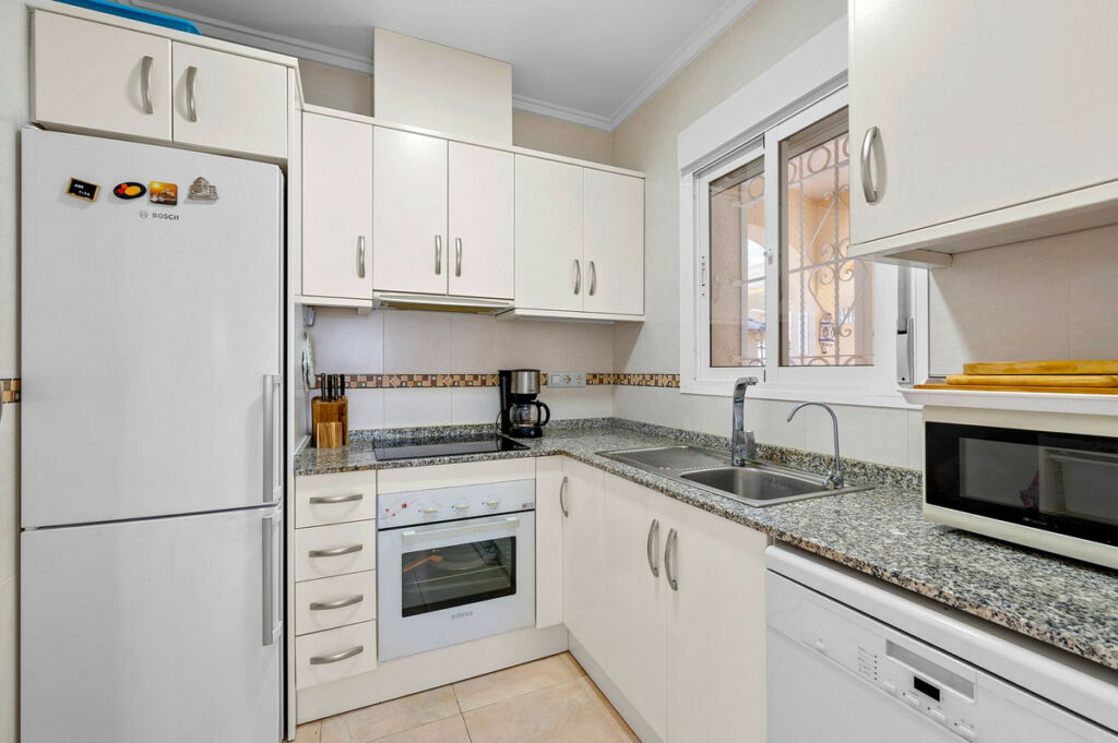 Detached Villa Rojales Alicante - image 4