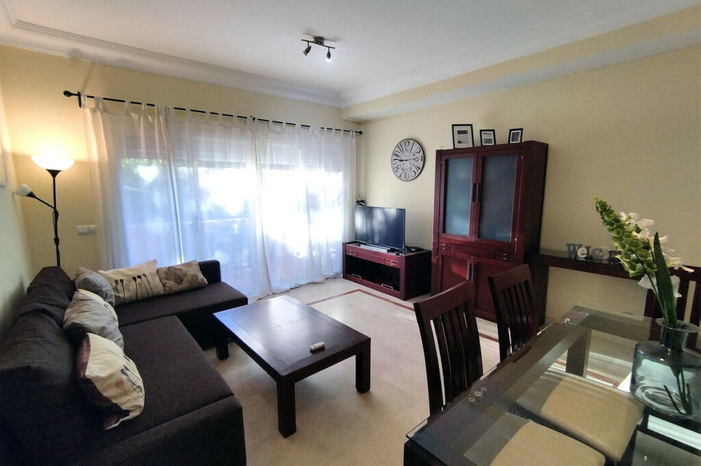 Ground Floor Apartment Estepona Málaga - image 4