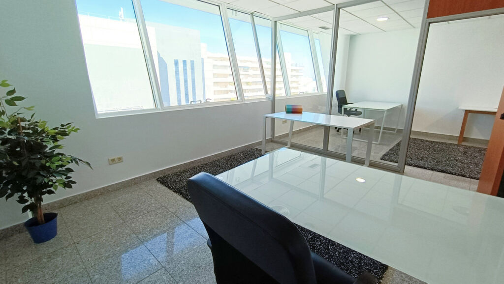 Office Puerto Banús Málaga - image 4