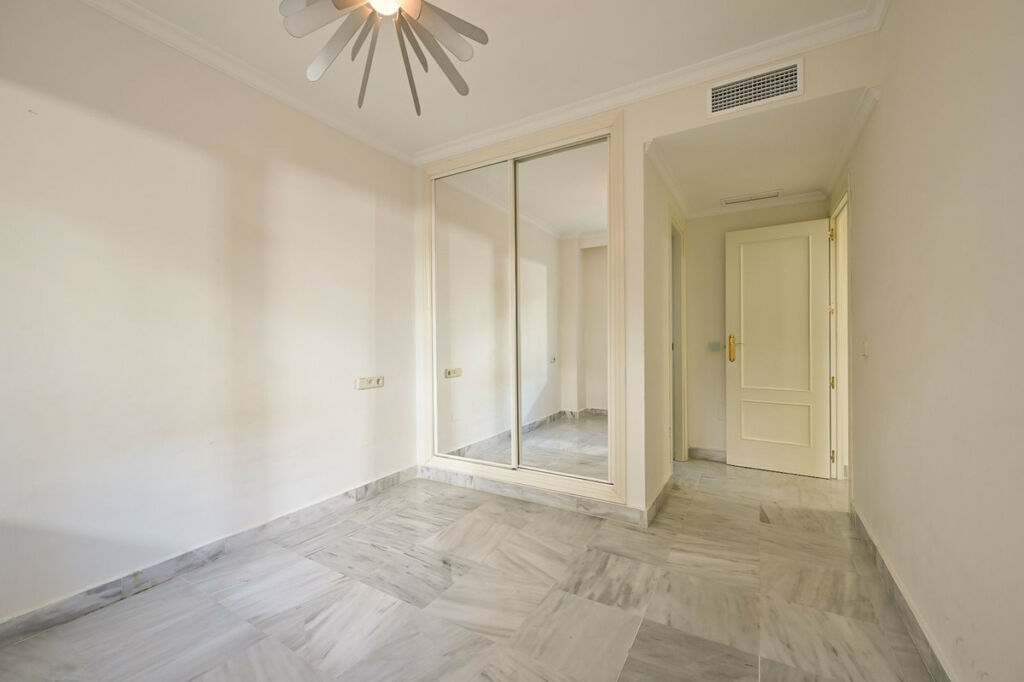 Ground Floor Apartment Puerto Banús Málaga - zdjęcie 4