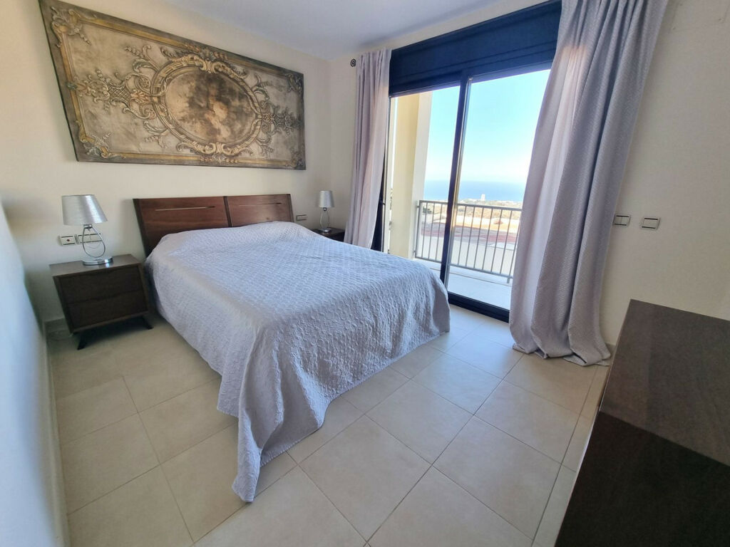 Ground Floor Apartment Altos de los Monteros Málaga - image 4