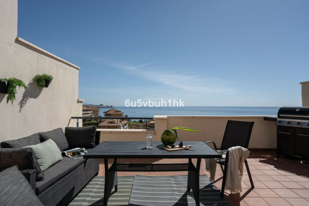 Townhouse Fuengirola Málaga - image 4