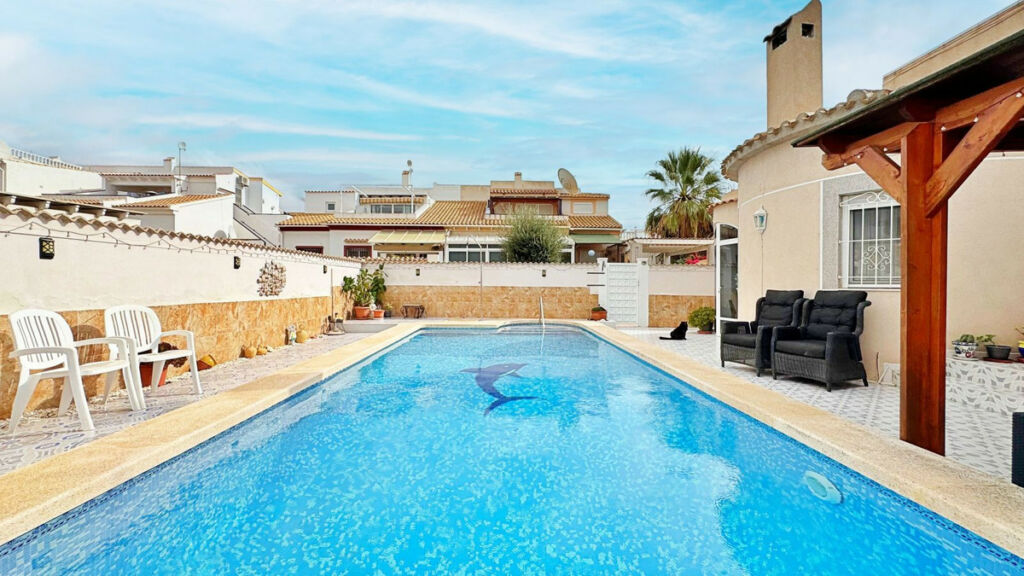Detached Villa Orihuela Costa Alicante - image 4