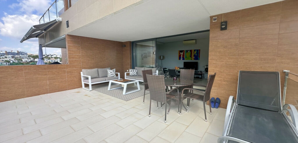 Ground Floor Apartment Villamartin Alicante - image 4