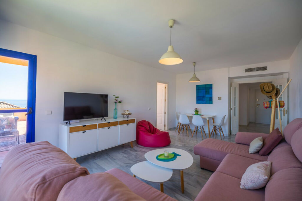 Penthouse La Duquesa Málaga - image 4