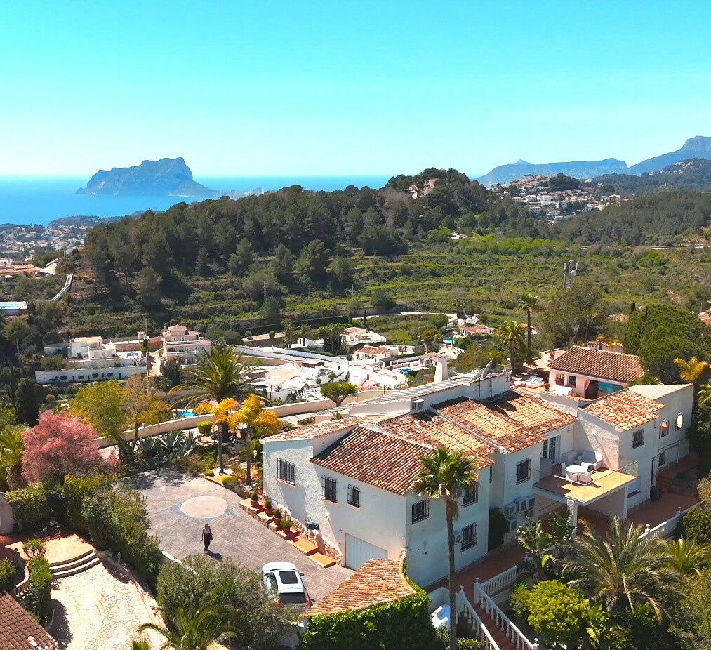 Detached Villa Moraira Alicante - image 4