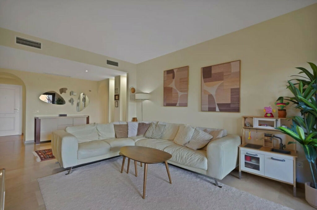 Ground Floor Apartment San Luis de Sabinillas Málaga - image 4